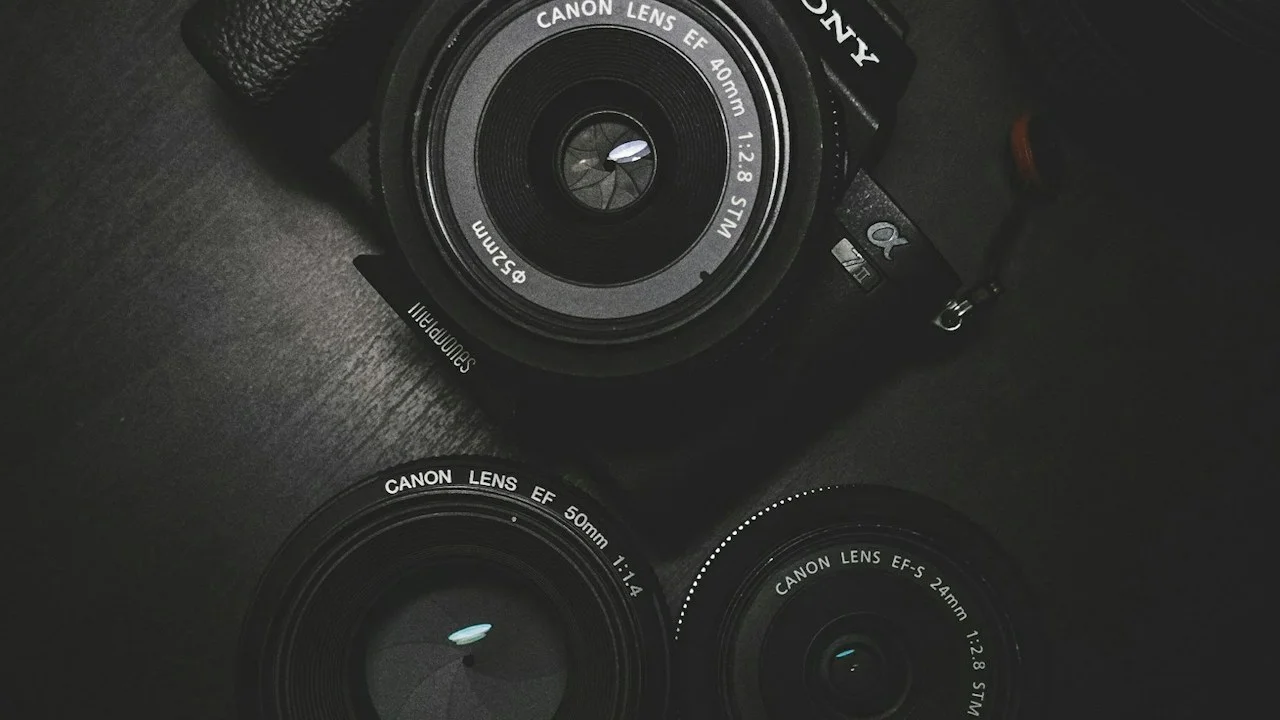 Hidden Camera App Settings: Raw Formats, Shutter Lag Reduction, and Optical Stabilization Controls
